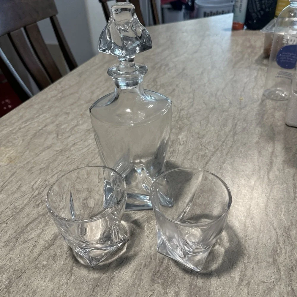 Elegant Glass Decanter w/Stopper Clear Twisted Wave Barware Art Deco MCM 11